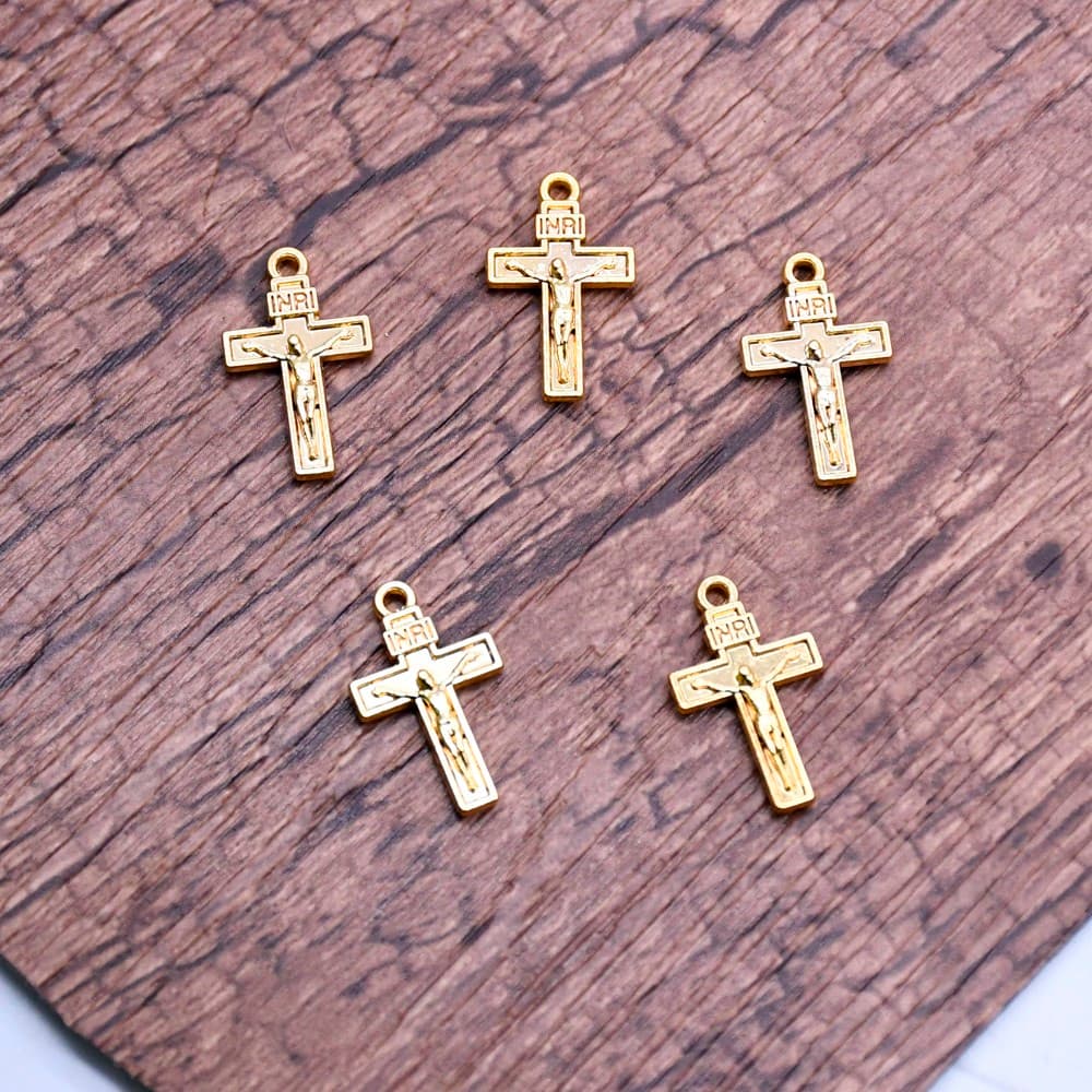 Cross pendant rosary bracelet accessory for handmade devotional jewelry